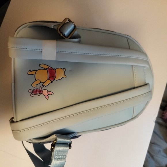 Brand New - Winnie the Pooh Loungefly Mini Backpack - Picture 4 of 7